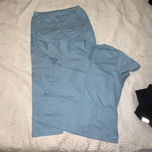 Eon pure yoga scrub set